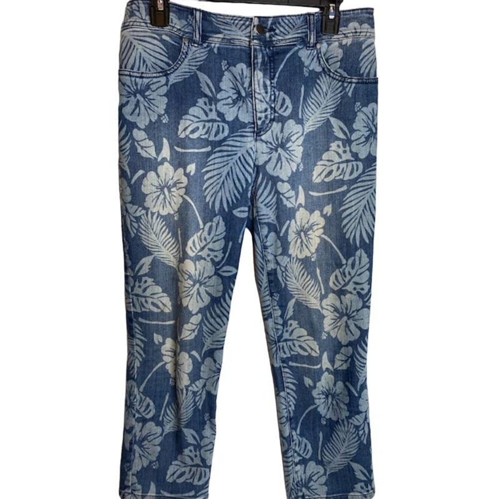 Chico's Fabulously Slimming‎ Chico's sz 0.5 US 6 Hawailan Print Crop Jeans
